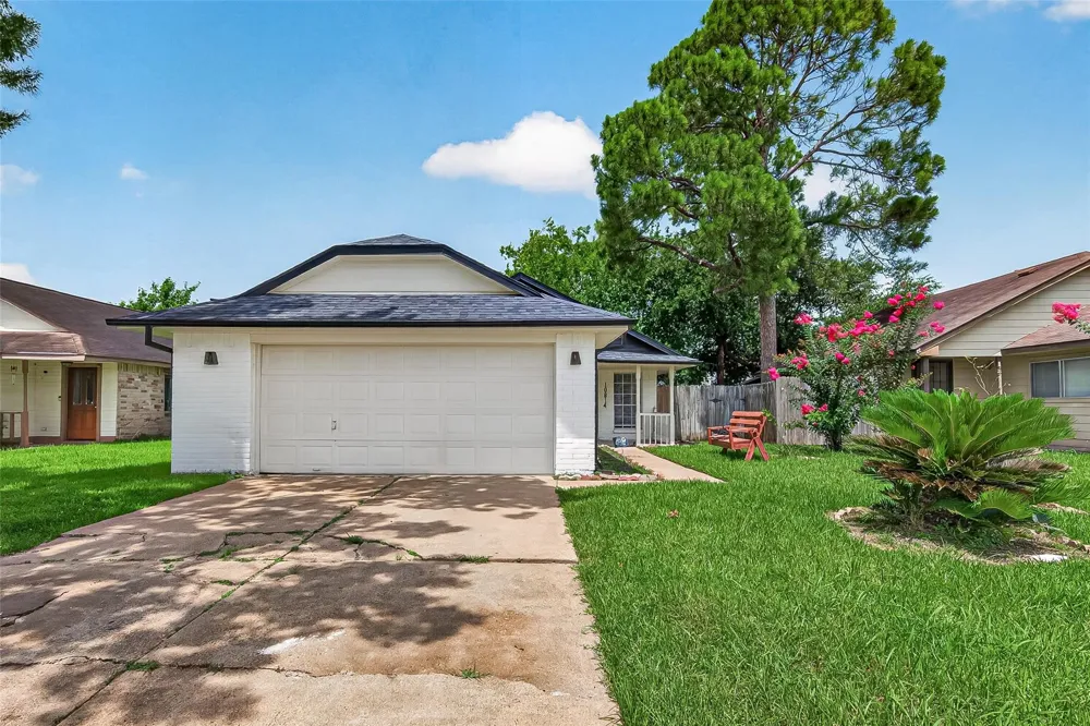 10814 Parkland Woods Drive Sugar Land, TX 77498