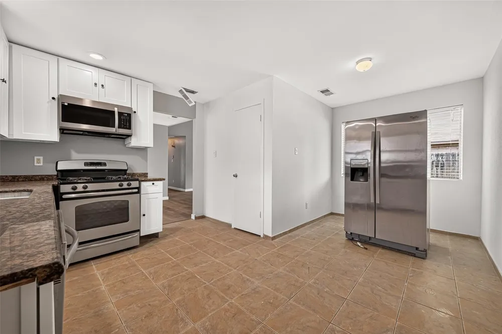 10814 Parkland Woods Drive Sugar Land, TX 77498