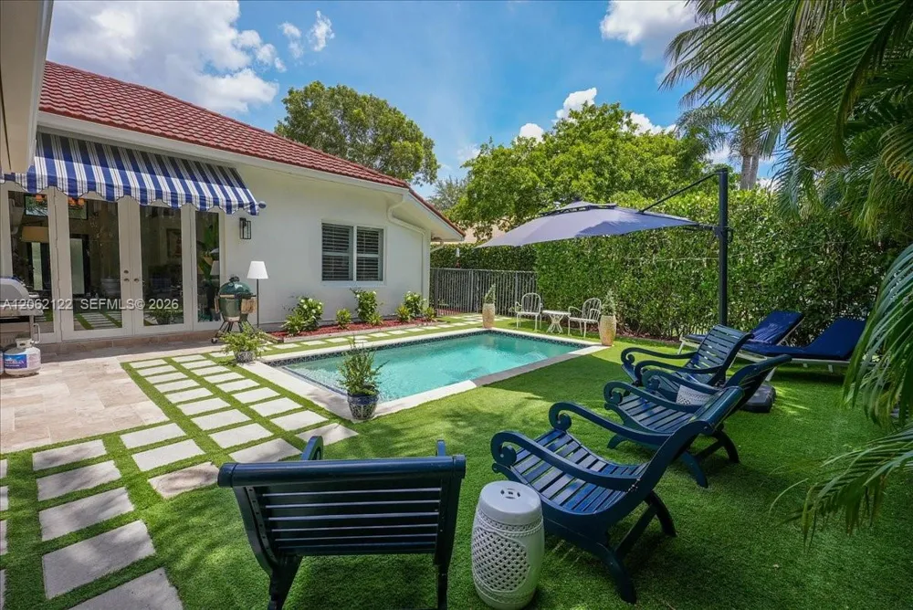 894 Spoonbill Cir Weston, FL 33326