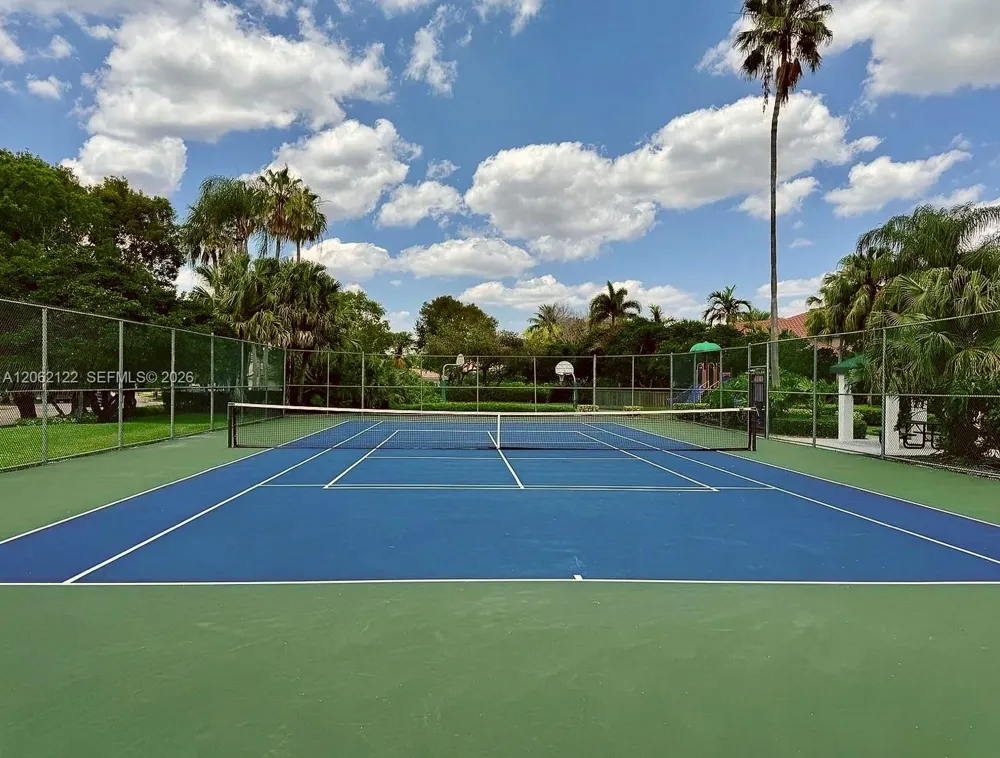 894 Spoonbill Cir Weston, FL 33326
