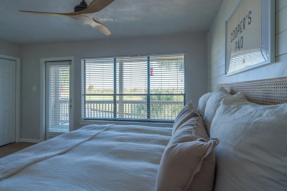 32 Dana Drive Galveston, TX 77554