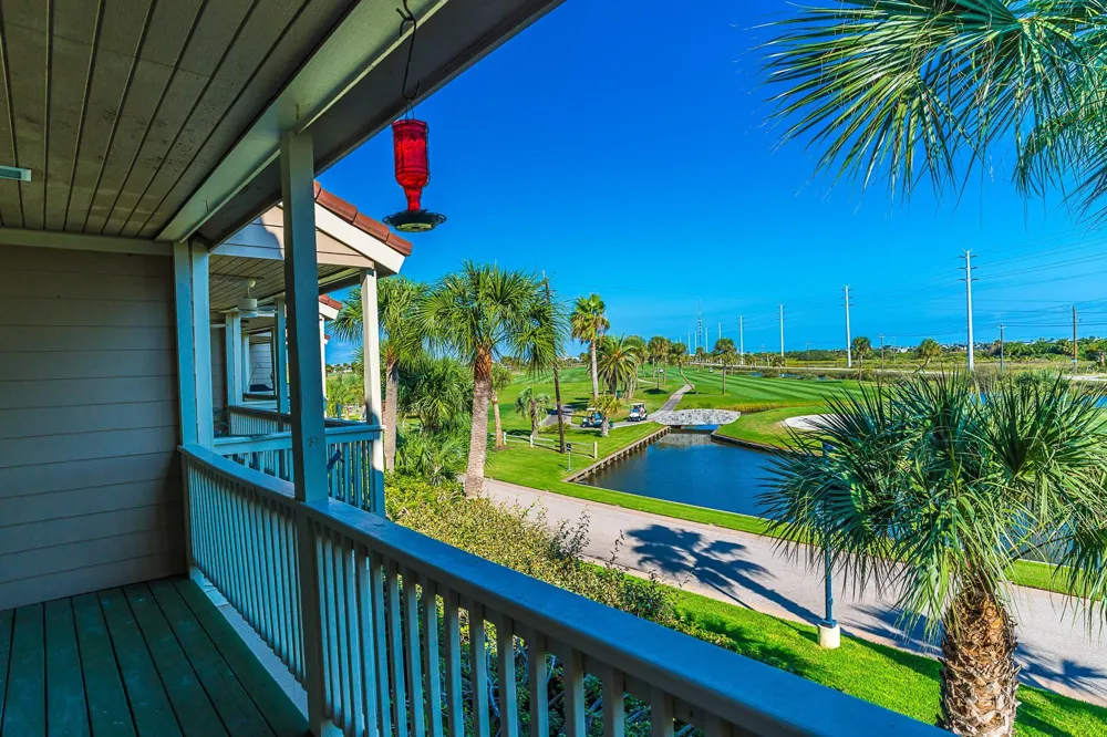 32 Dana Drive Galveston, TX 77554