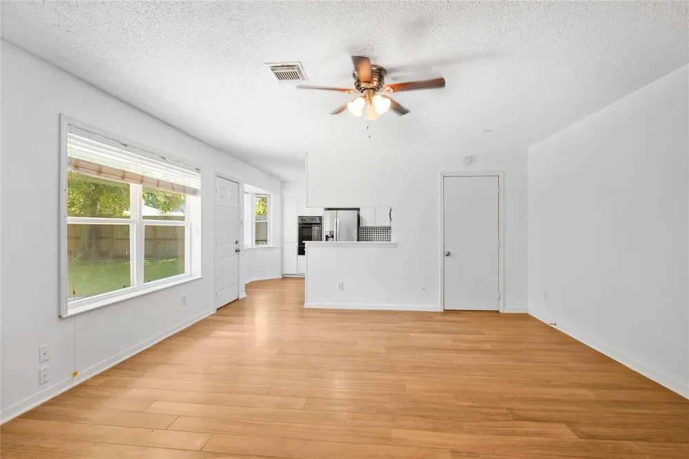 2005 S Savanna Court S League City, TX 77573