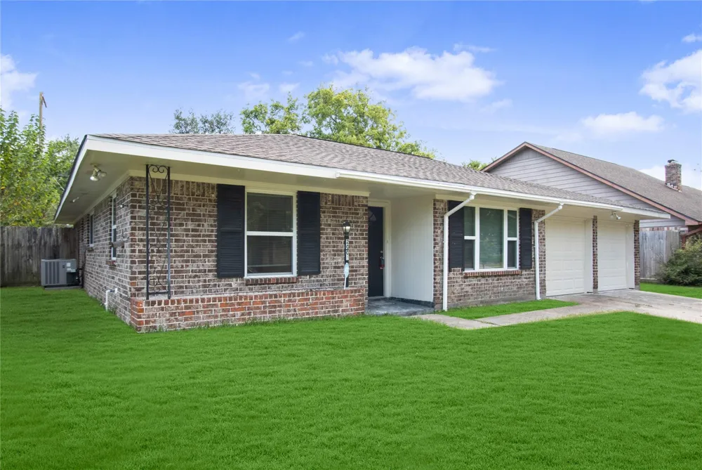 2005 S Savanna Court S League City, TX 77573