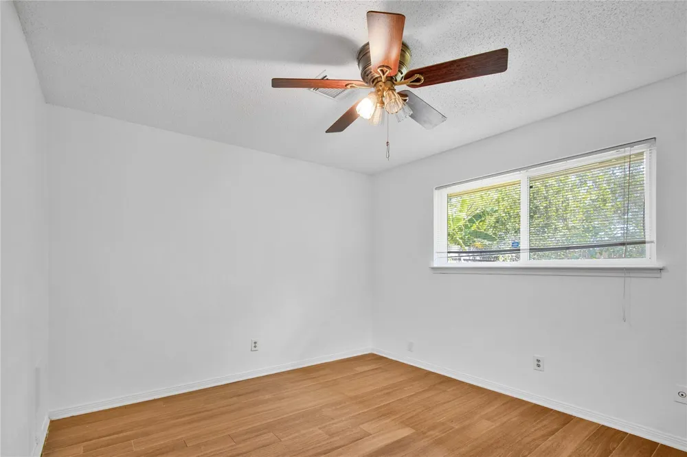 2005 S Savanna Court S League City, TX 77573