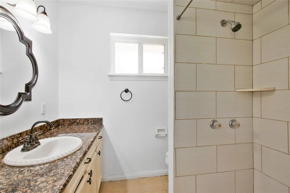 2005 S Savanna Court S League City, TX 77573