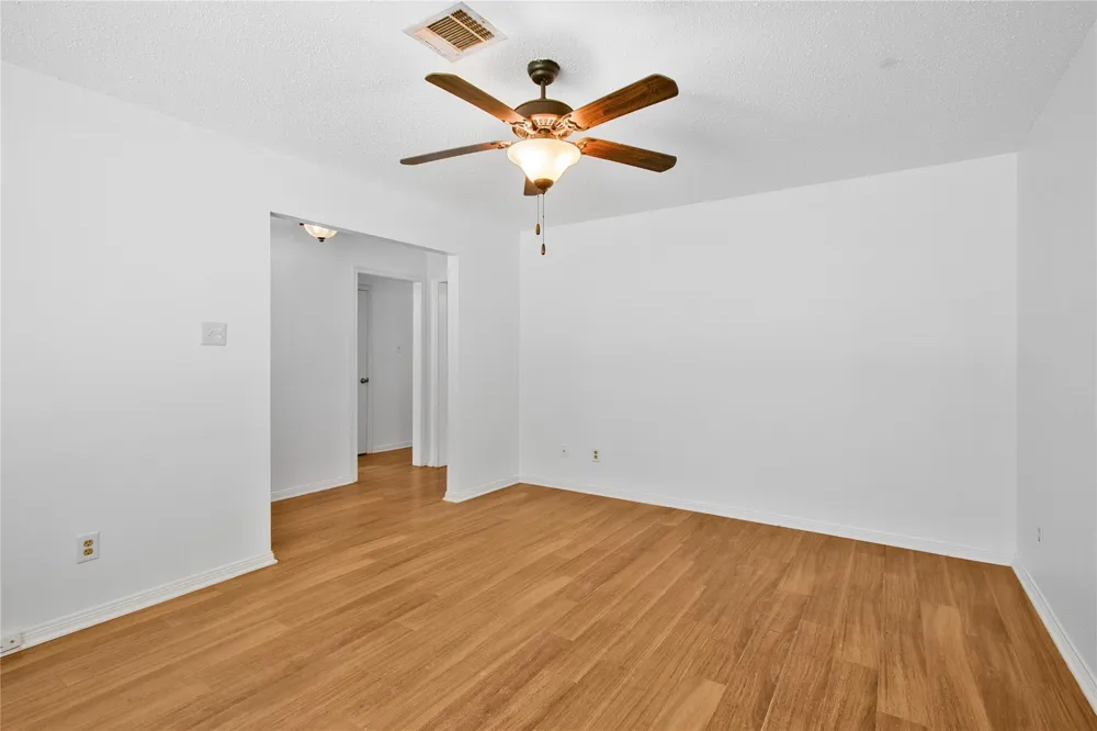 2005 S Savanna Court S League City, TX 77573
