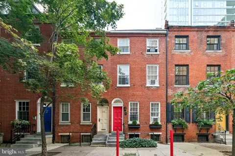 320 S JUNIPER STREET #2