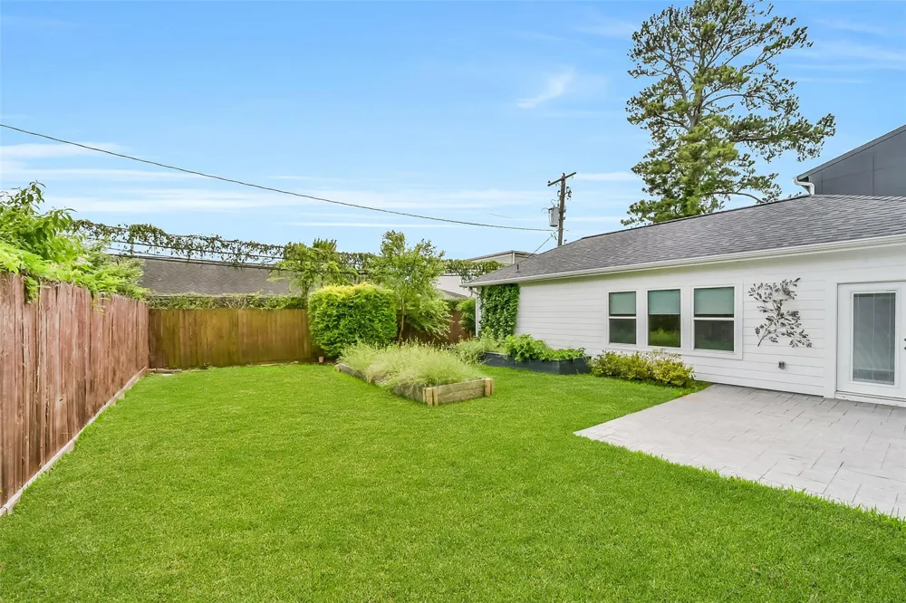 2007 Brimberry Street Houston, TX 77018