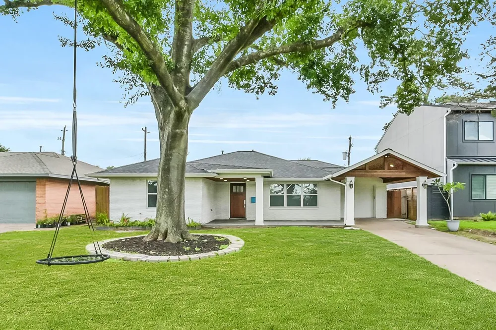 2007 Brimberry Street Houston, TX 77018