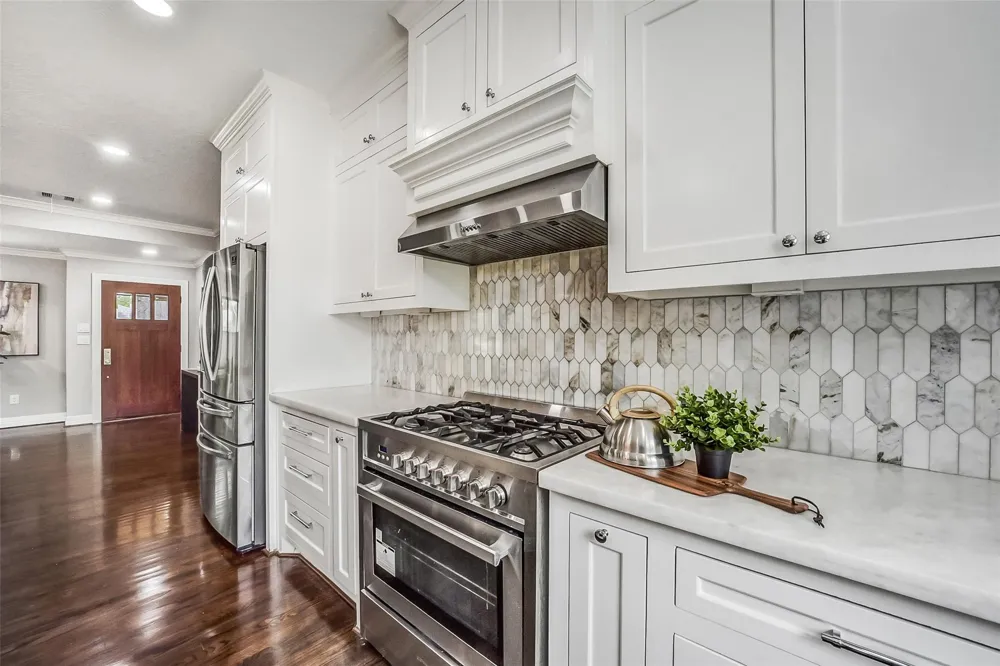 2007 Brimberry Street Houston, TX 77018