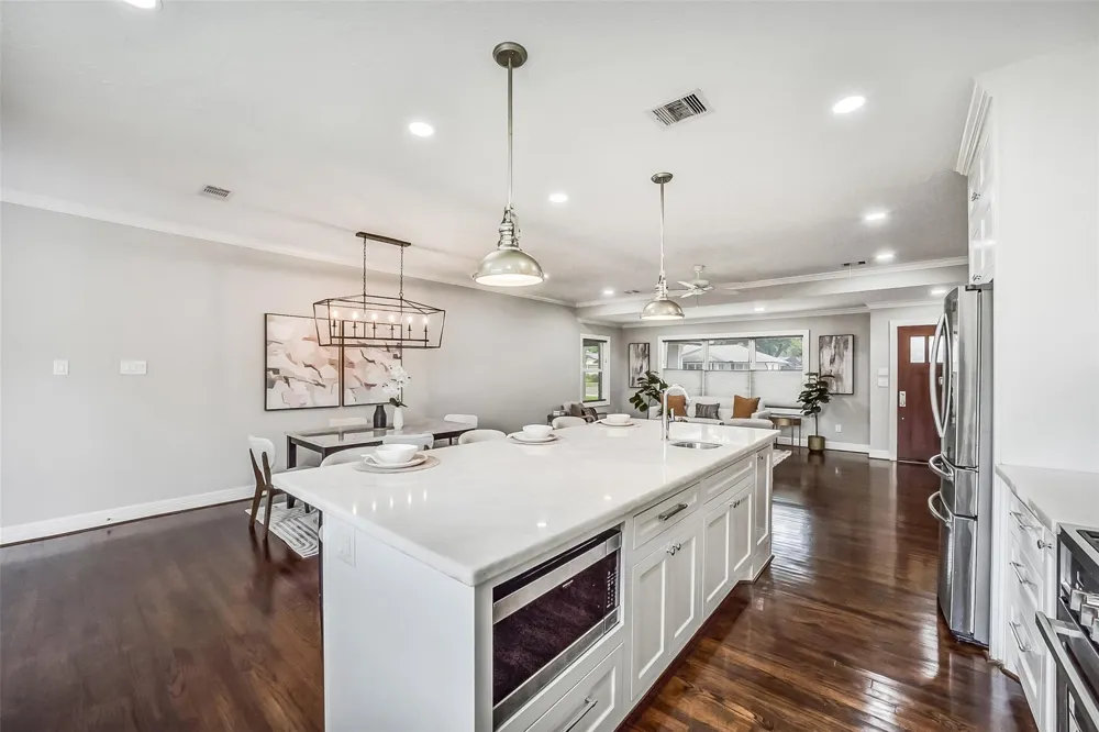 2007 Brimberry Street Houston, TX 77018