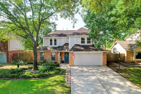 11711 Park Creek Drive