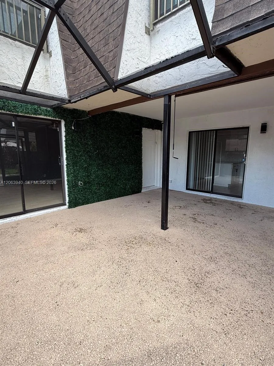 2551 NW 99th Ave #2551 Coral Springs, FL 33065