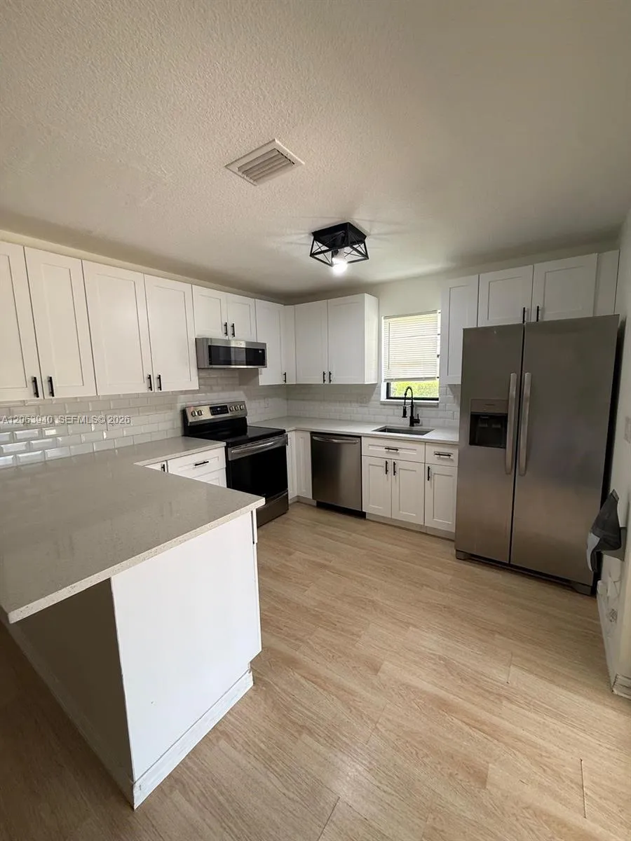 2551 NW 99th Ave #2551 Coral Springs, FL 33065