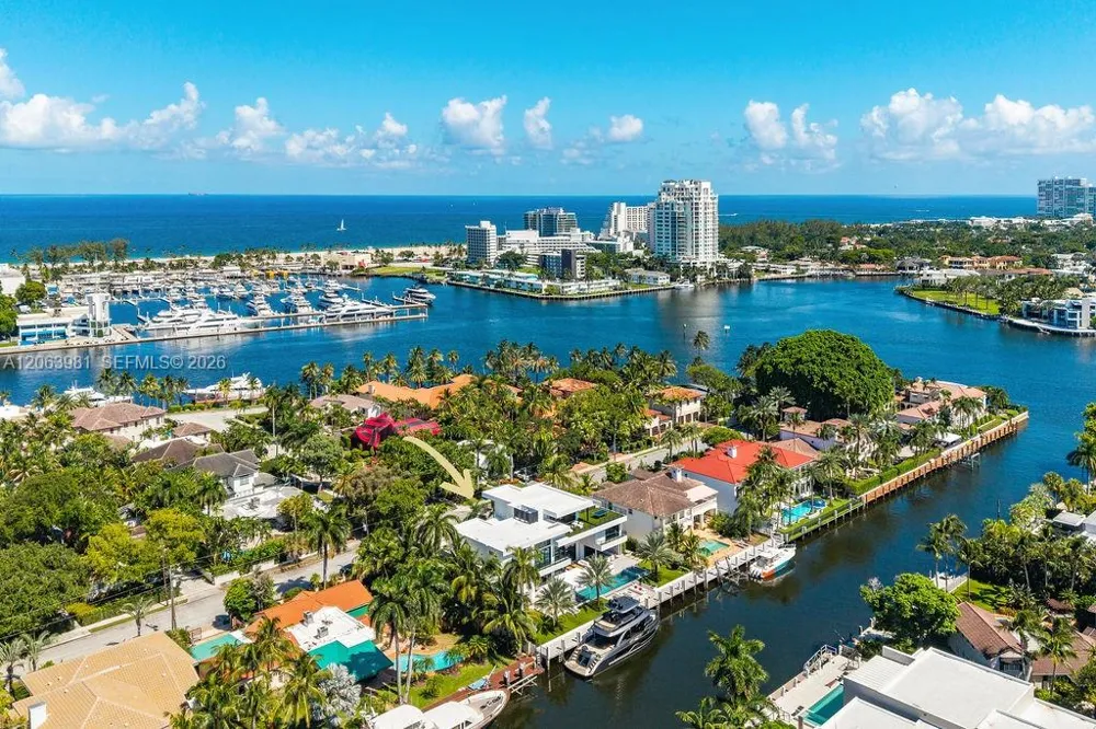 725 Poinciana Dr Fort Lauderdale, FL 33301
