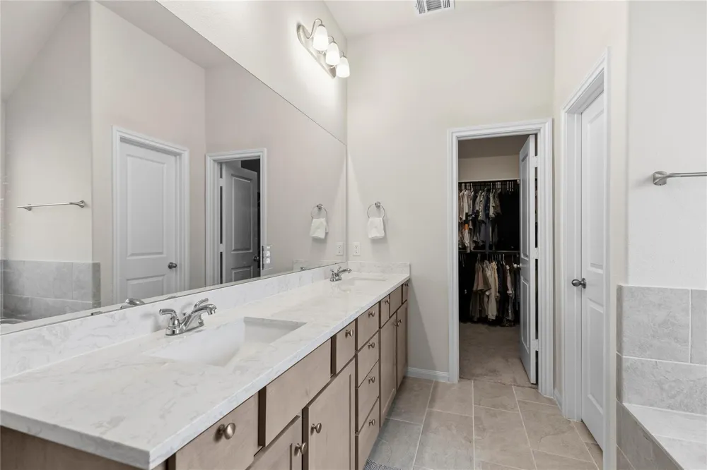 2602 Arbor Edge Crossing Texas City, TX 77568