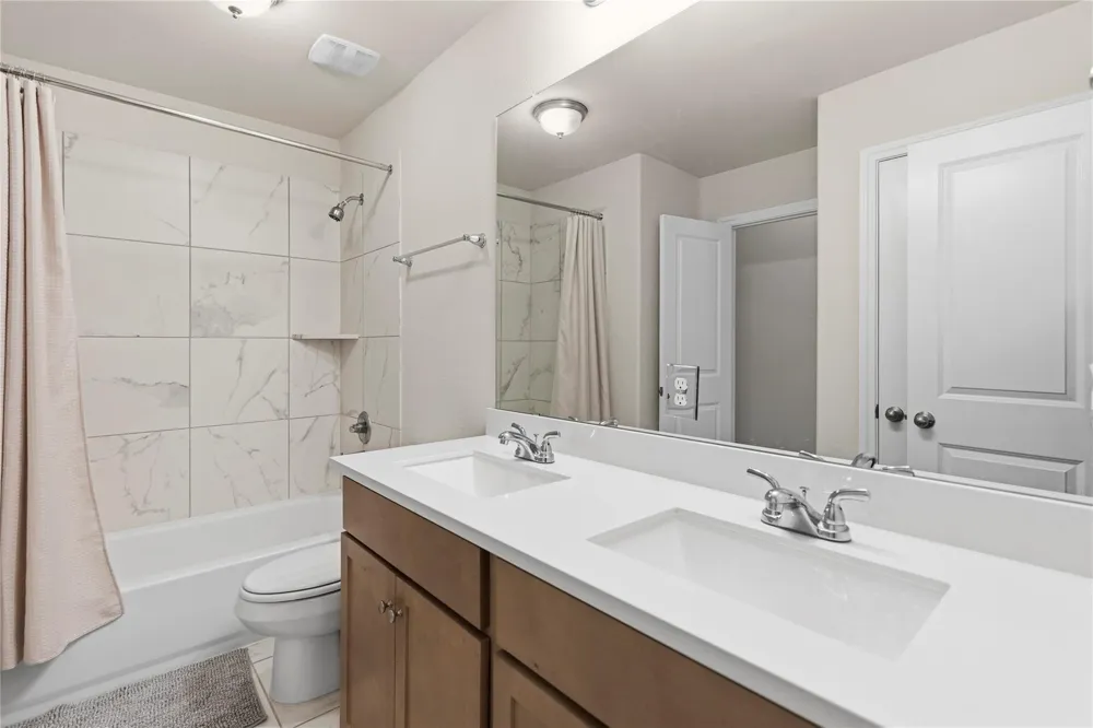 2602 Arbor Edge Crossing Texas City, TX 77568