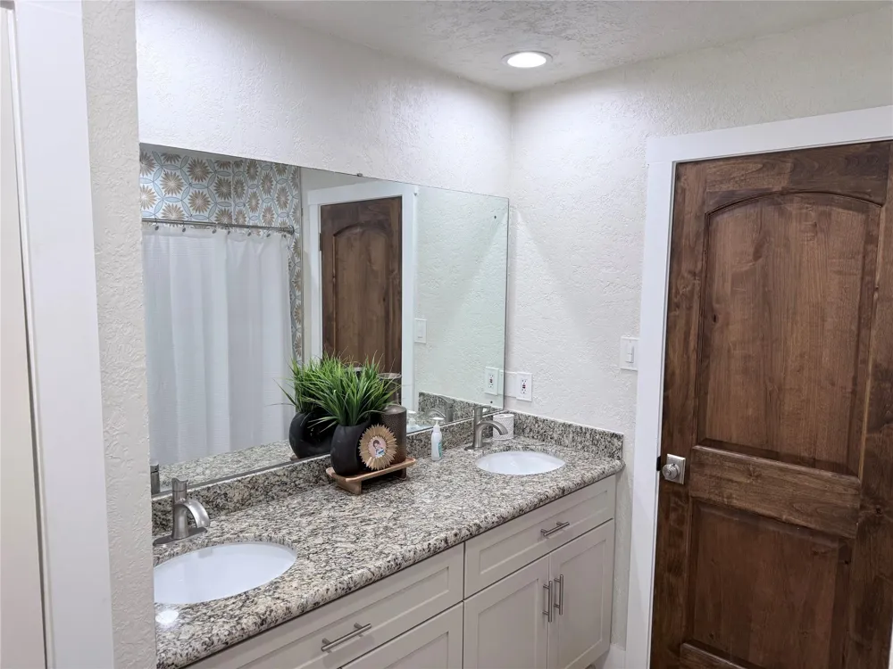 4012 Chile Drive Pasadena, TX 77504