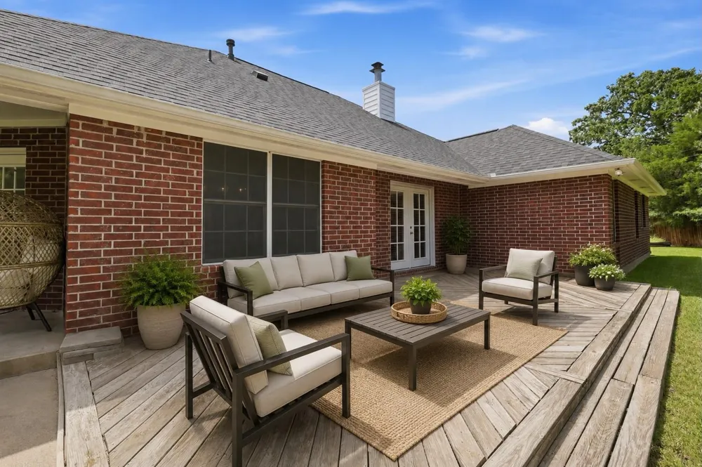 6204 London Circle Bryan, TX 77802
