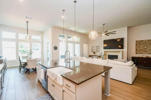 5019 Golden Peach Road