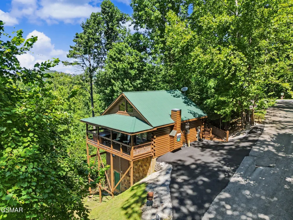 513 Parsons Branch Way Gatlinburg, TN 37738