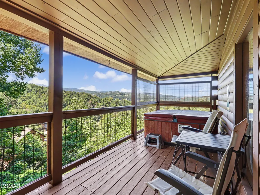 513 Parsons Branch Way Gatlinburg, TN 37738