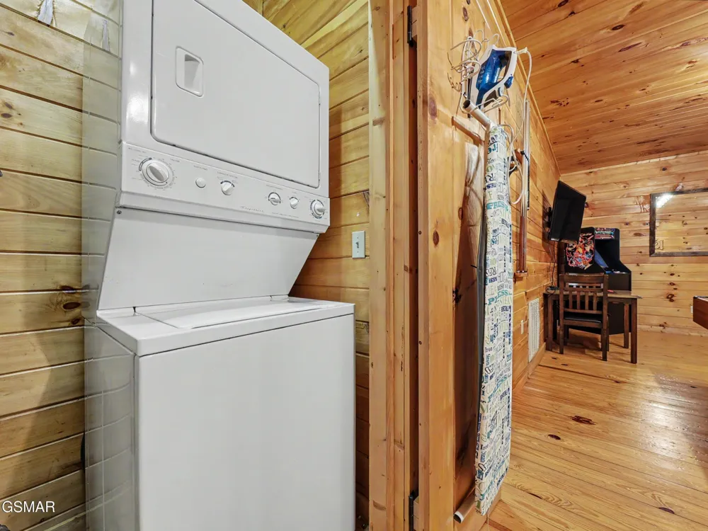 513 Parsons Branch Way Gatlinburg, TN 37738