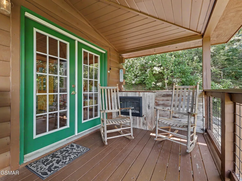 513 Parsons Branch Way Gatlinburg, TN 37738