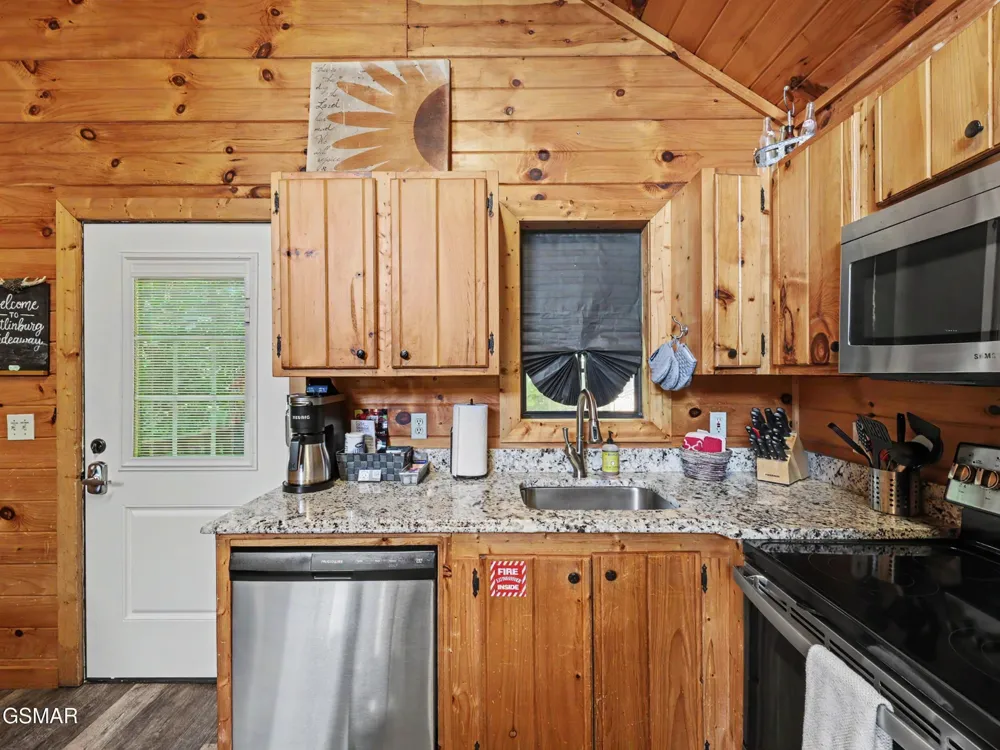 513 Parsons Branch Way Gatlinburg, TN 37738