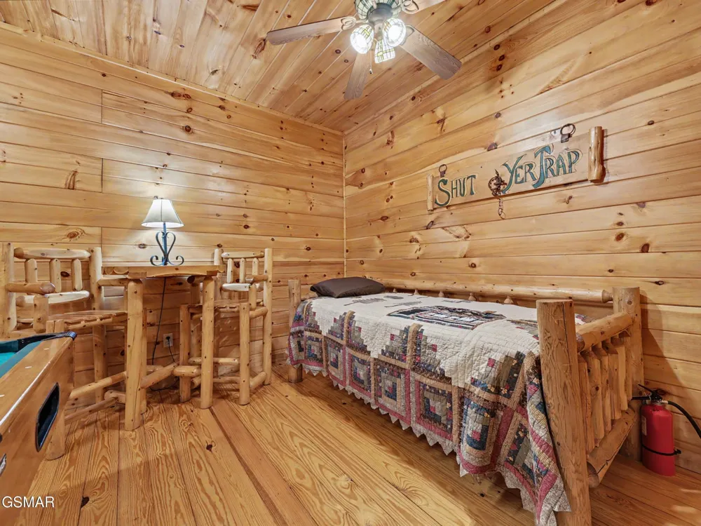 513 Parsons Branch Way Gatlinburg, TN 37738