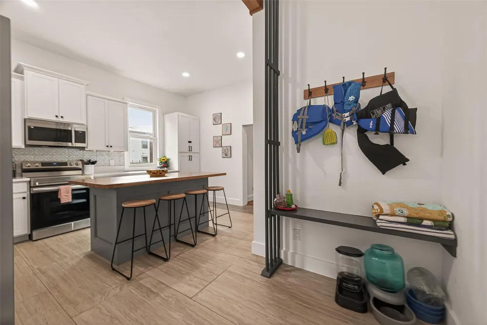 2815 Ball Street Galveston, TX 77550