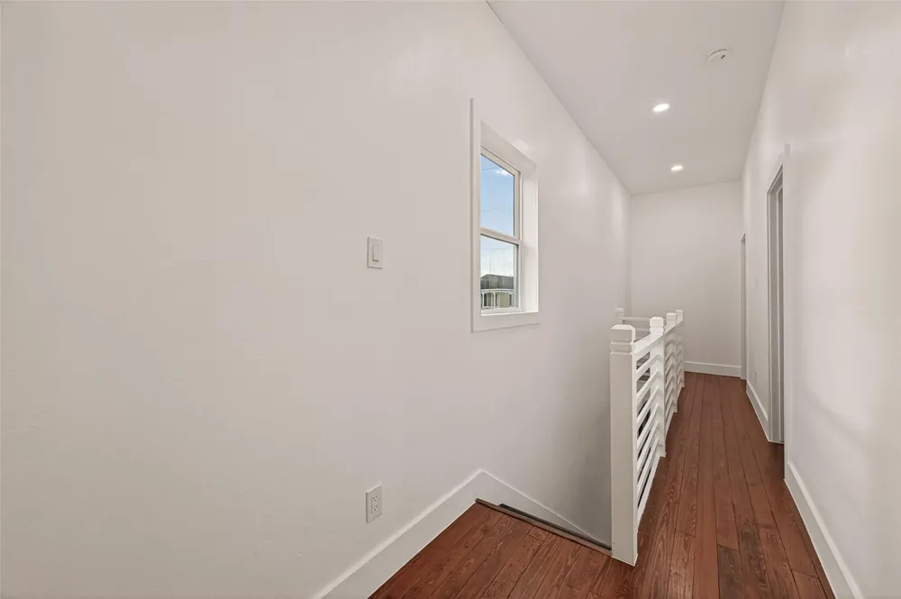 2815 Ball Street Galveston, TX 77550