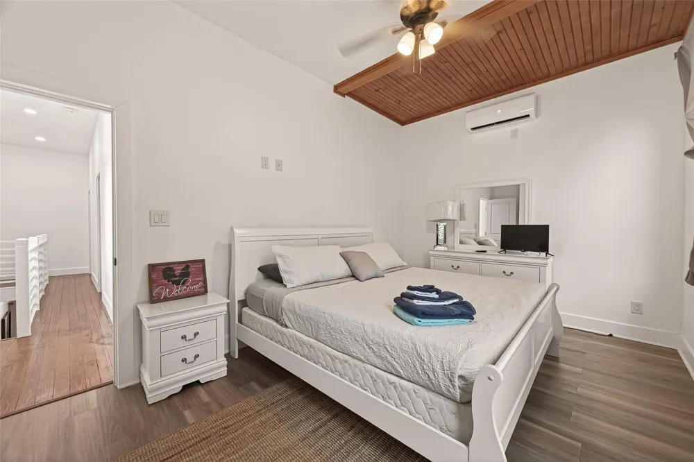 2815 Ball Street Galveston, TX 77550
