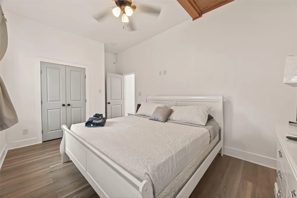2815 Ball Street Galveston, TX 77550