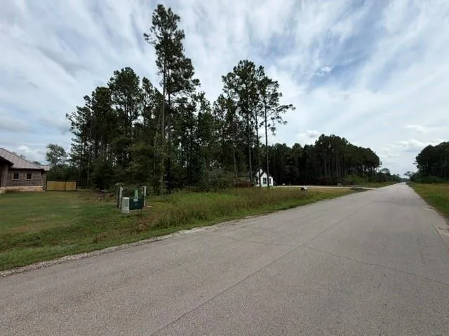 1216 Road 6604 Dayton, TX 77535