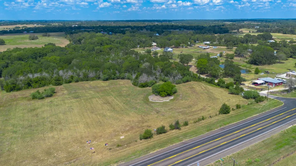 2805 Deer Road Brenham, TX 77833