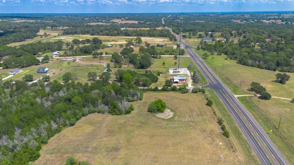 2805 Deer Road Brenham, TX 77833