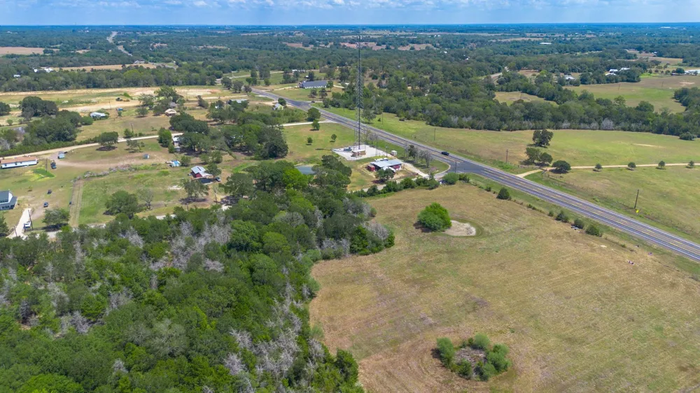 2805 Deer Road Brenham, TX 77833