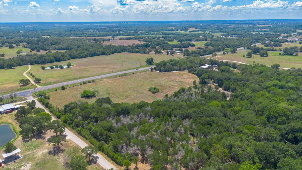 2805 Deer Road Brenham, TX 77833