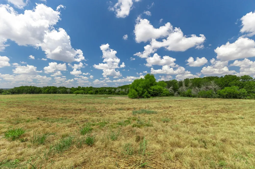 2805 Deer Road Brenham, TX 77833