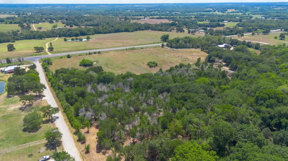 2805 Deer Road Brenham, TX 77833