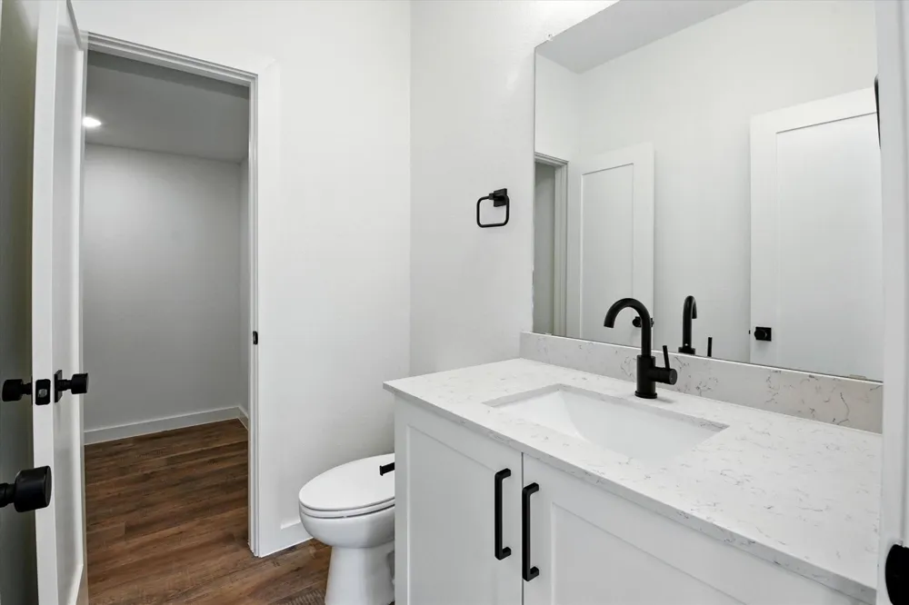 1794 Peach Creek Drive #B Dayton, TX 77535