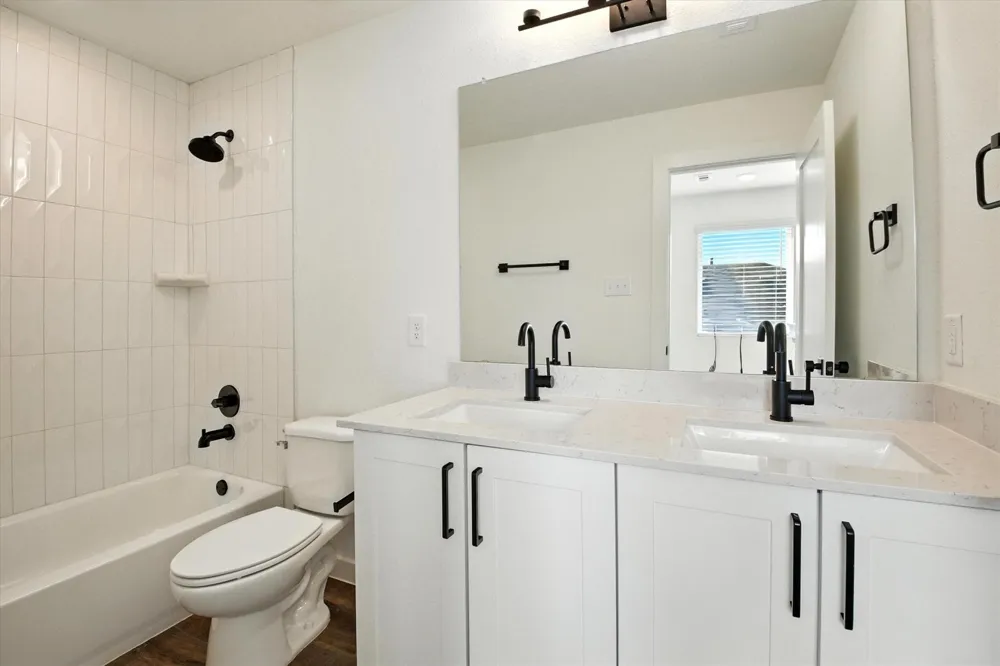 1794 Peach Creek Drive #B Dayton, TX 77535