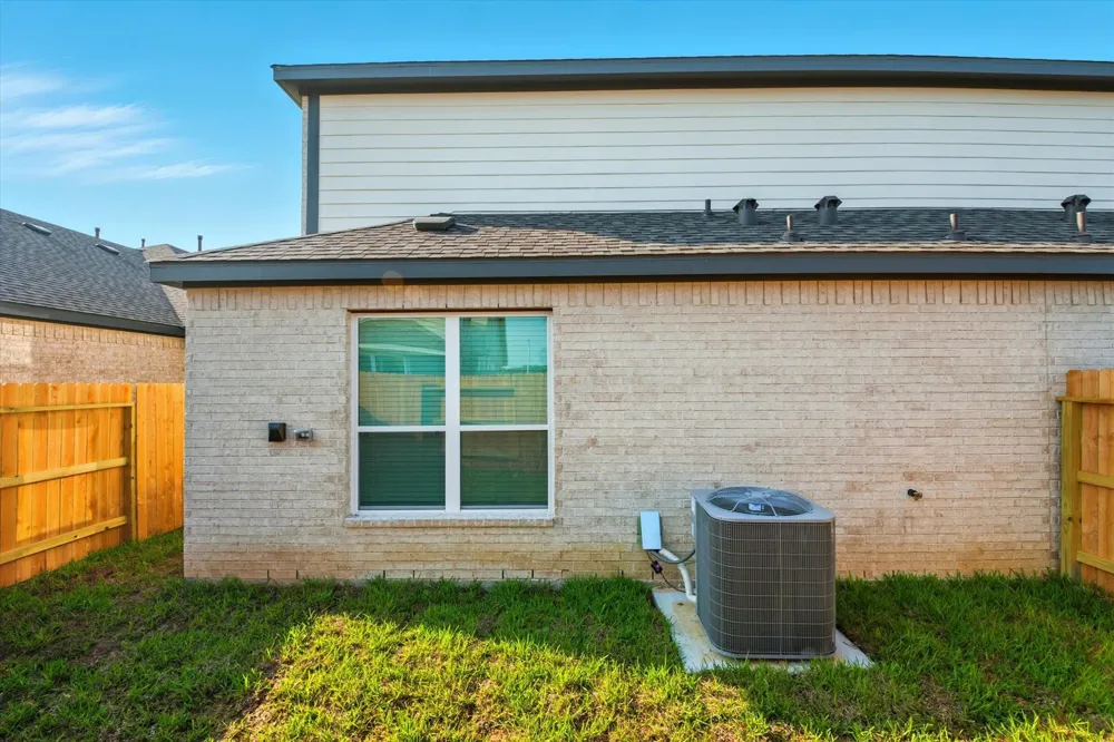 1794 Peach Creek Drive #B Dayton, TX 77535