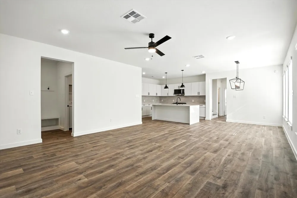 1794 Peach Creek Drive #B Dayton, TX 77535