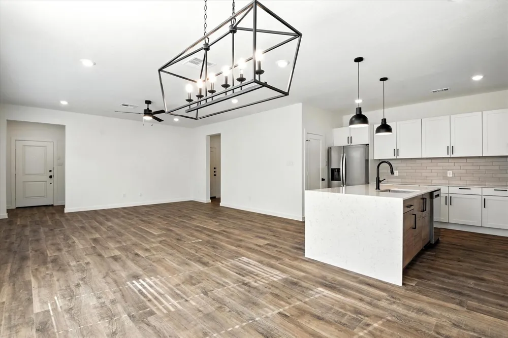 1794 Peach Creek Drive #B Dayton, TX 77535