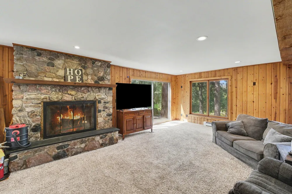 6404 Shearer Road Greenville, MI 48838