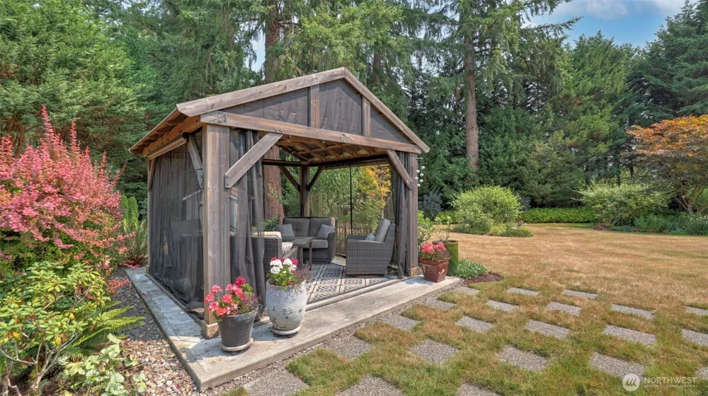 15336 188th Avenue NE Woodinville, WA 98072
