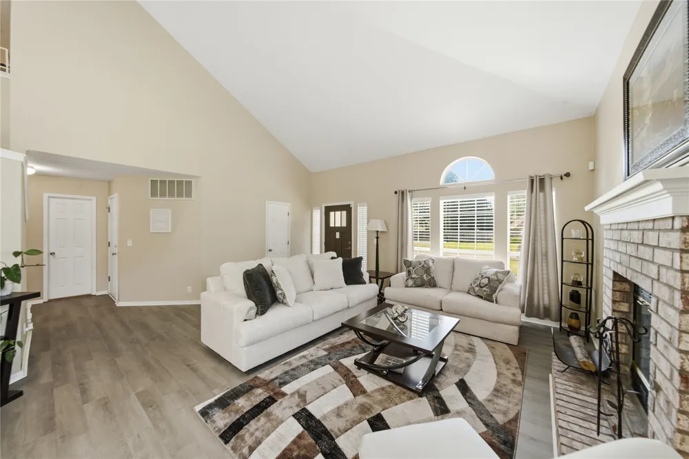 735 W 98th Street Jenks, OK 74037